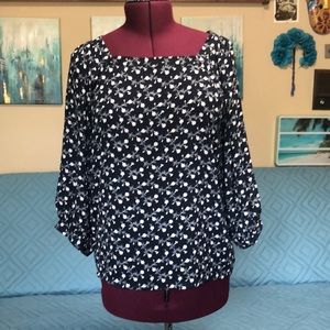 LOFT Navy floral flowy top